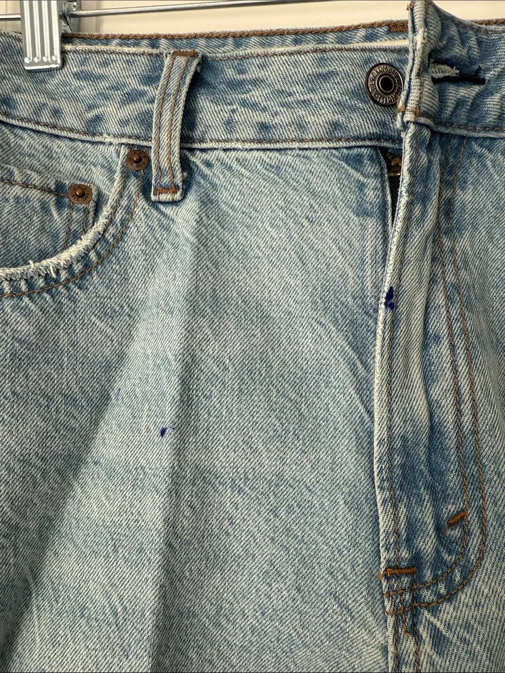 Abercrombie & Fitch Light Blue Distressed Denim Jean Shorts - Picture 3 of 7